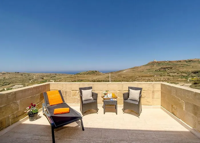 Dream By Hamlet Għarb